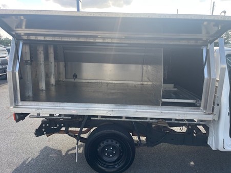 2016 TOYOTA HILUX 4X2 WORKMATE SC/C 2WD MANUAL - Image 10