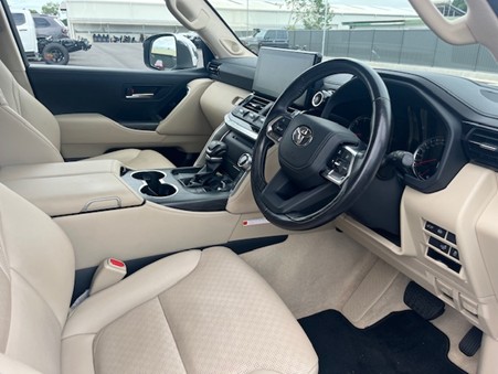 2022 TOYOTA LANDCRUISER SAHARA ZX 4WD T/D WAGON AUTO - Image 11