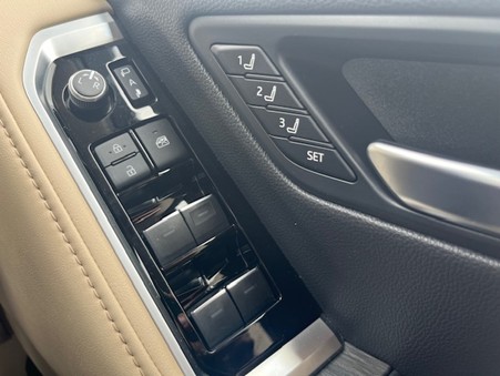 2022 TOYOTA LANDCRUISER SAHARA ZX 4WD T/D WAGON AUTO - Image 16