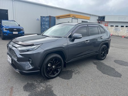 2021 TOYOTA RAV4 HYBRID CRUISER AWD WAGON AUTO - Image 4