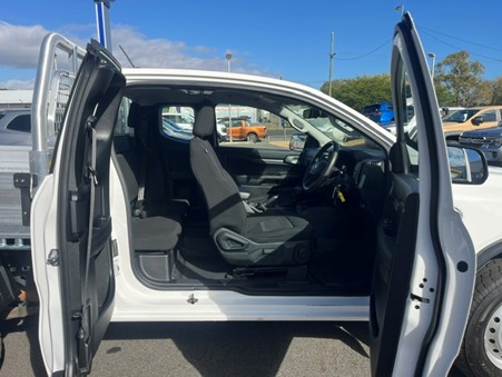 2023 FORD RANGER XL X-CAB CHASSIS 4WD AUTO - Image 9
